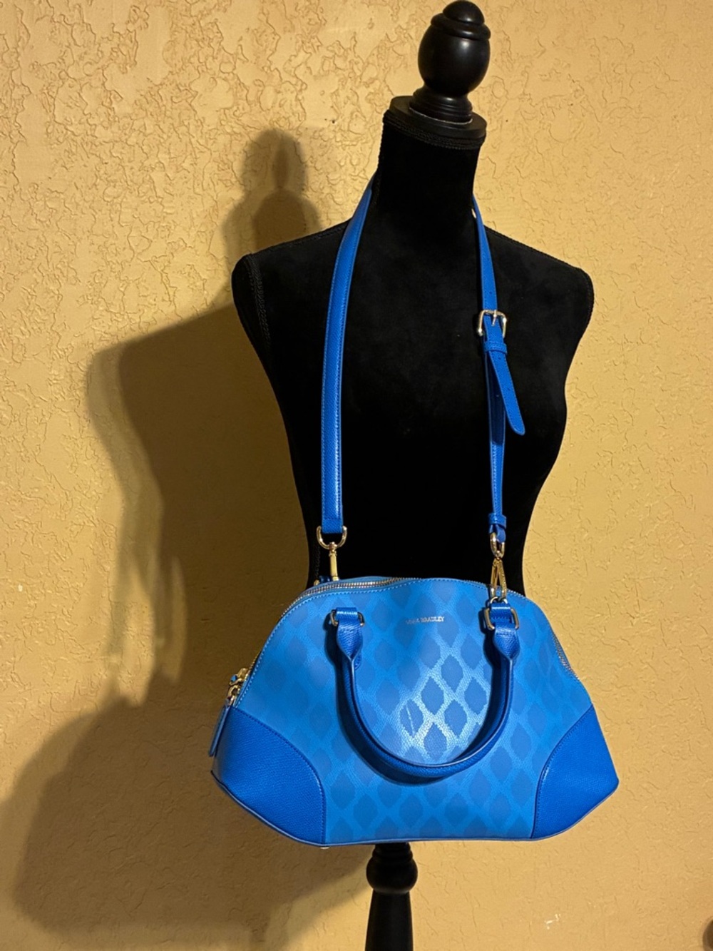 Vera Bradley Angled Bowler 15621-612 IKAT Diamond Blue